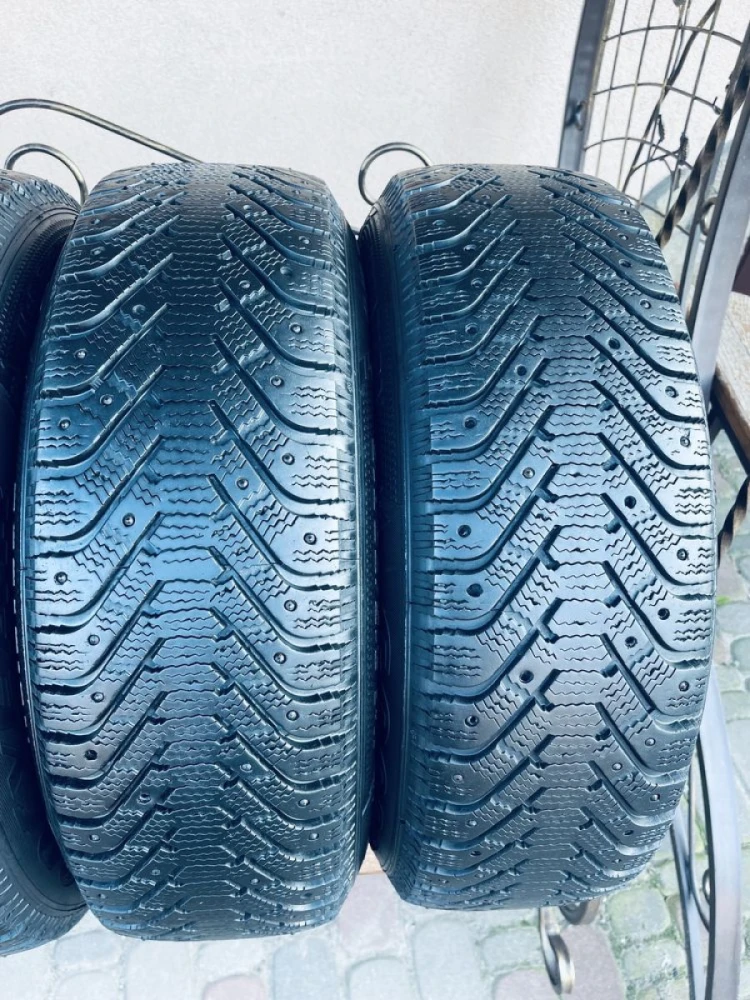 Шини резина 215/70 R16 зимові Good Year