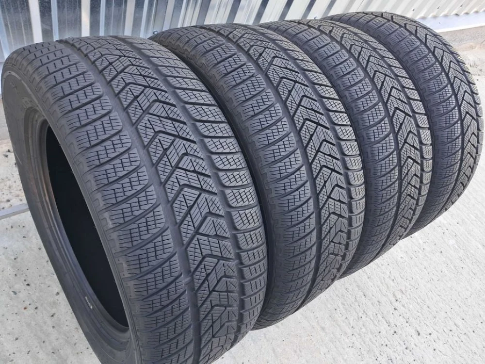 Резина зима 90% протектор Pirelli 255/55 R18 Scorpion Winter