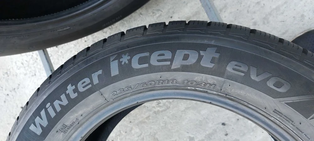 Резина зима 80% протектор Hankook 235/60 R18 Winter I'Cept EVO