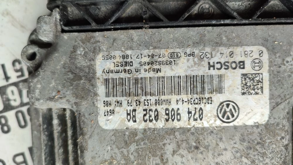 Блок управління двигуном VW Crafter 2.5 tdi 074906032BA