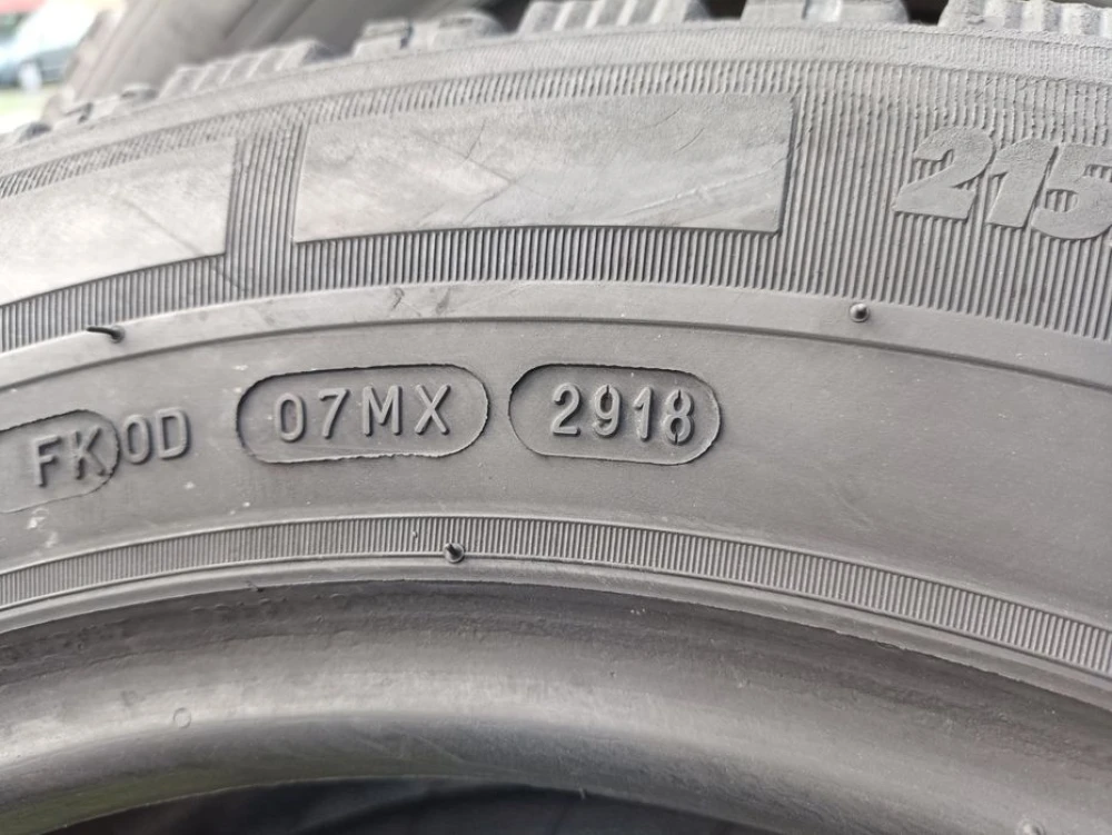 Зимові шини Michelin 215/65 R16C резина цешка Р16 С