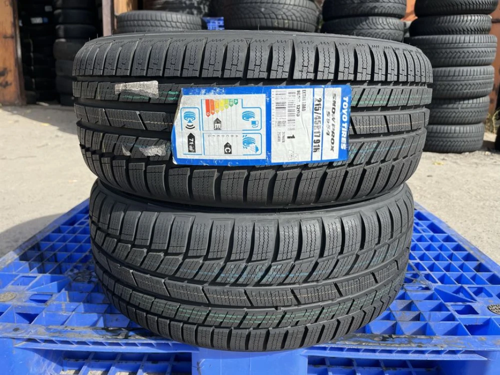 215/45 r17 Toyo SnowProx НОВАЯ Japan Резина зимняя