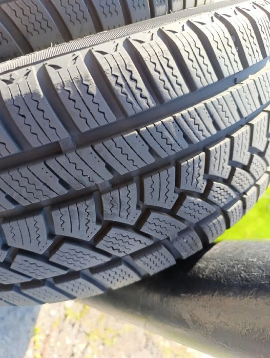 Зимові шини Torque 205/50 R17 резина Р17