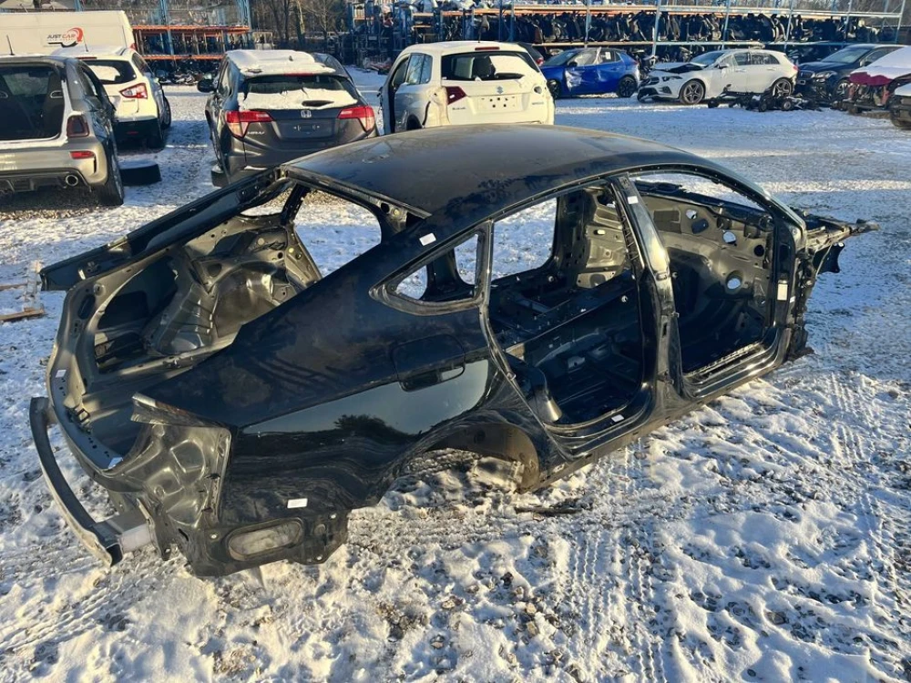 Четверть крыло ланжерон Audi A5 8W