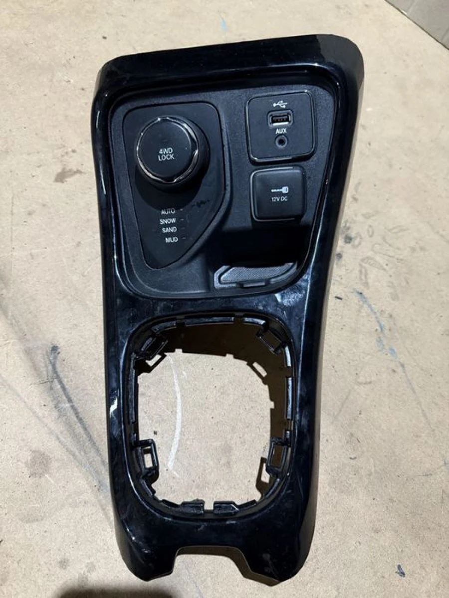 Накладка акпп тонели подлокотника jeep compass 2018 2019 2020 2021
