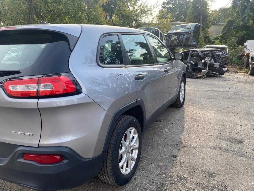 Стекло двери боковое левое правое Jeep Cherokee KL Запчасти