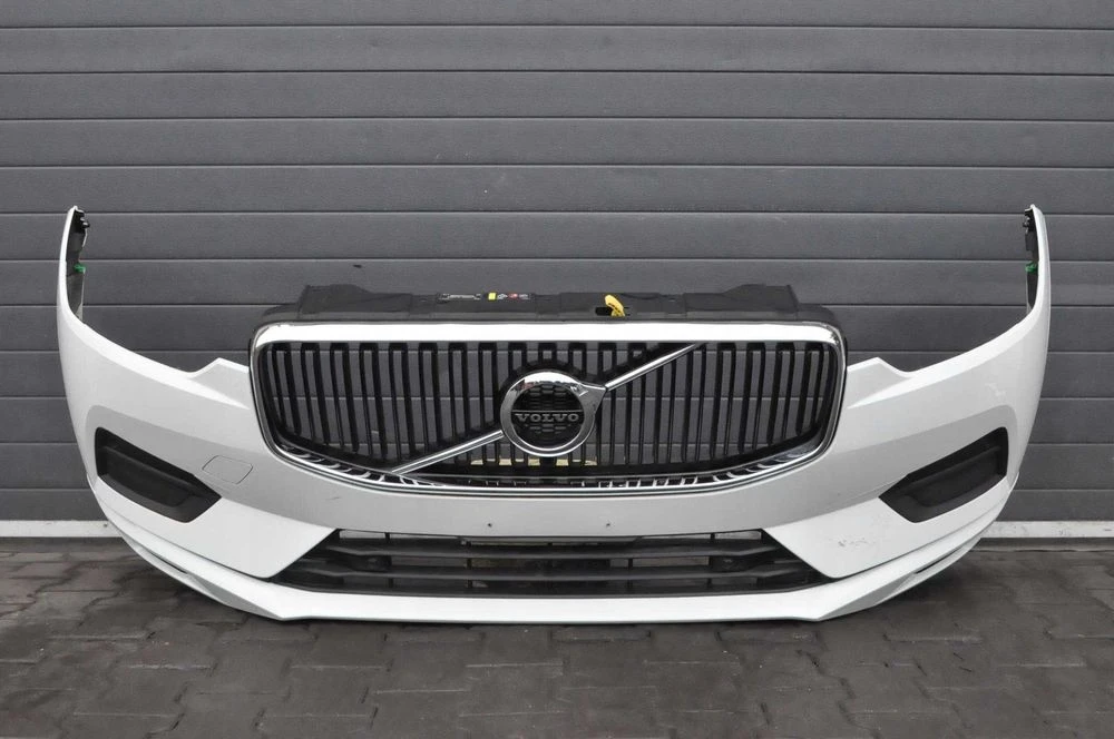 Бампер передний Volvo XC60 R-design