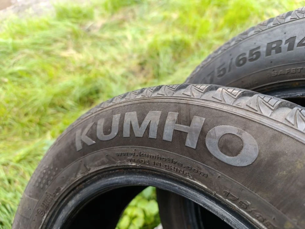 Майже нові зимові шини Kumho 175/65 R14 резина Р14