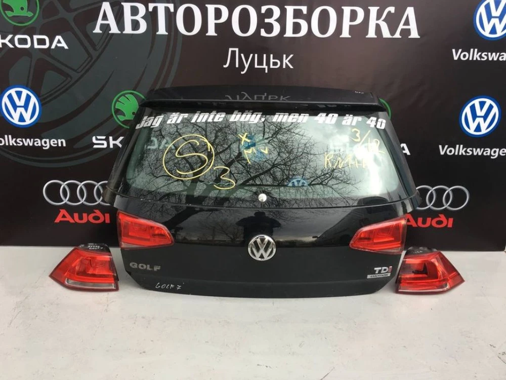 Кришка багажника ляда скло стоп Фольксваген гольф 7 vw golf 7