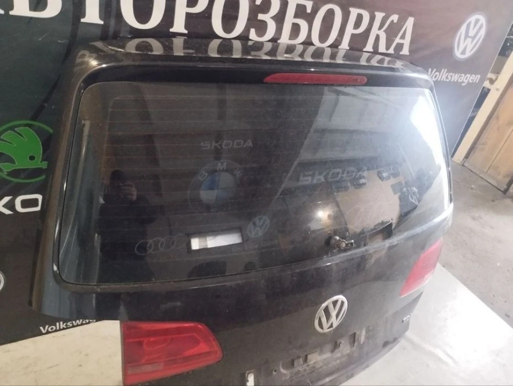 Кришка багажника ляда кляпа Фольксваген туран тюран тауран vw touran