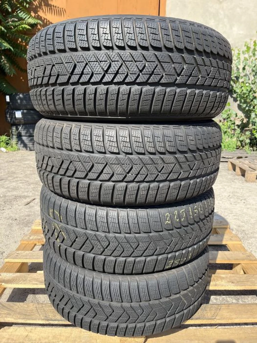 225/50 r17 Pirelli Sottozero 3 winter Резина зимняя 95% 23 год