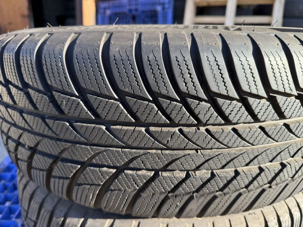 205/60 r16 Bridgestone DriveGuard RFT Резина зимняя
