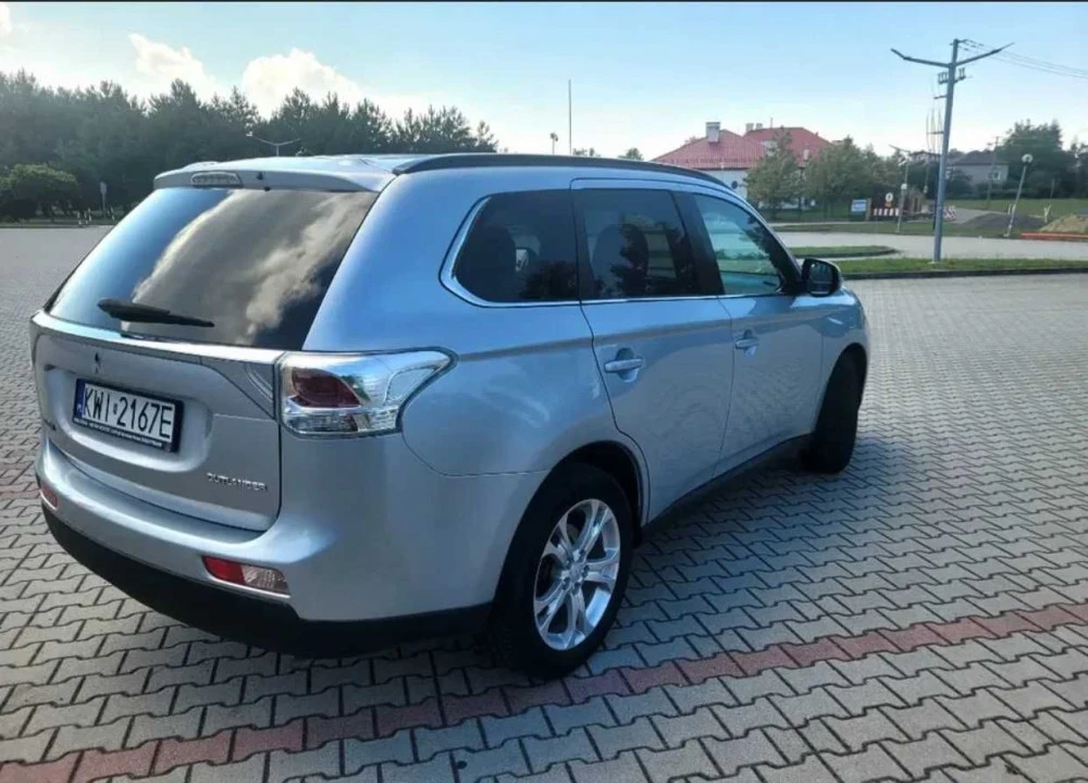 кузовщина ,кузовні запчастини,двері для Mitsubishi Outlander III