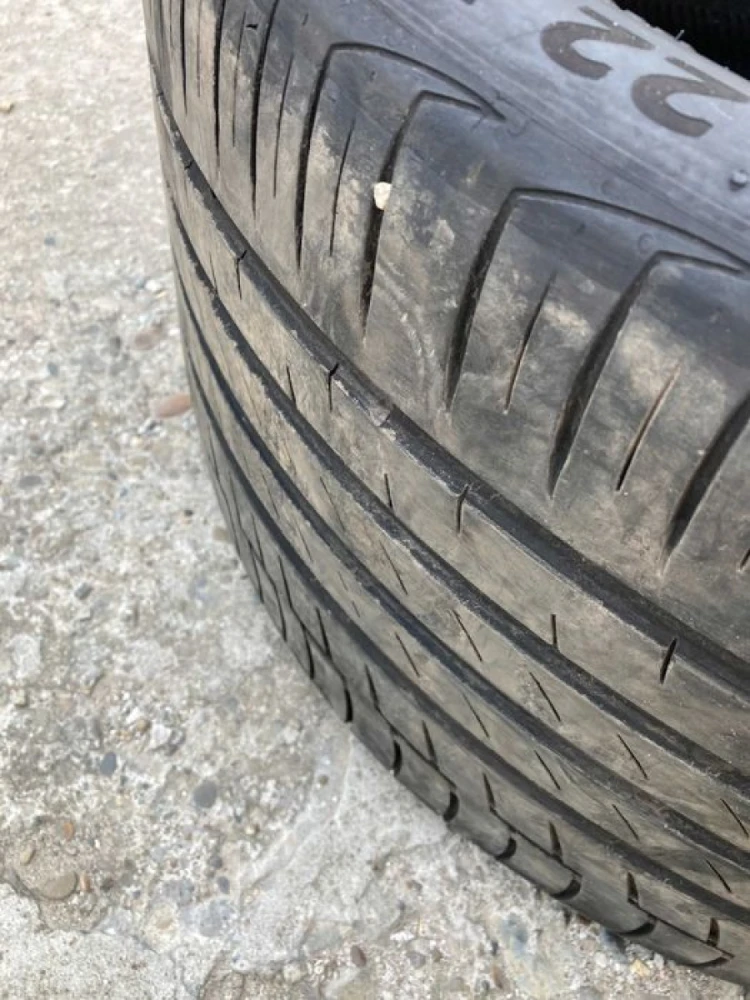 Шина,скат,колесо 275/35/R22 PIRELLI P-ZERO 21 року