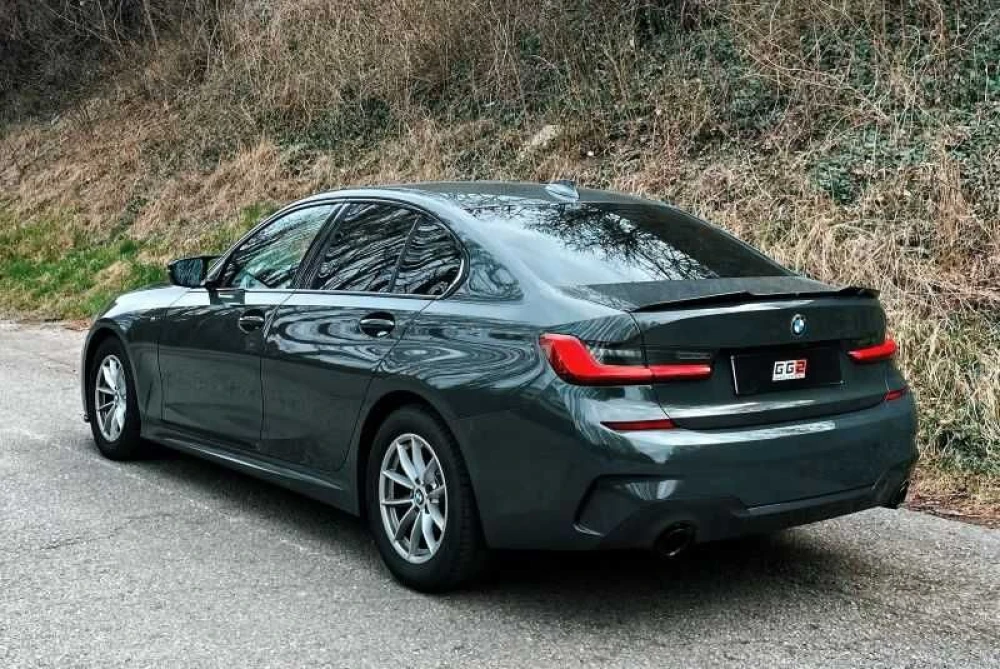 Спойлер BMW G20 тюнинг сабля элерон (maxton)
