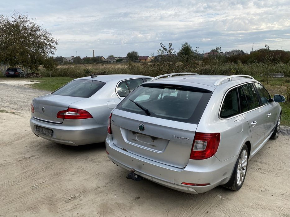 Капот Skoda Superb 2 Шрот Автозапчастини розборка шкода суперб 1.8тсі