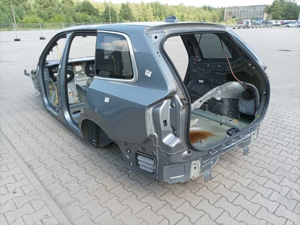 Четверть крыло ланжерон Volvo XC90