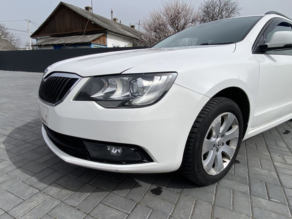 Бампер Передній Skoda Superb 2 2013-2015