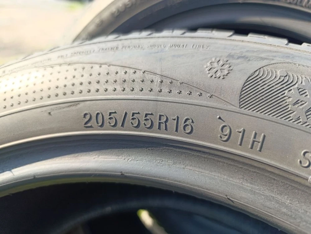 Зимові шини Kumho 205/55 R16 резина Р16