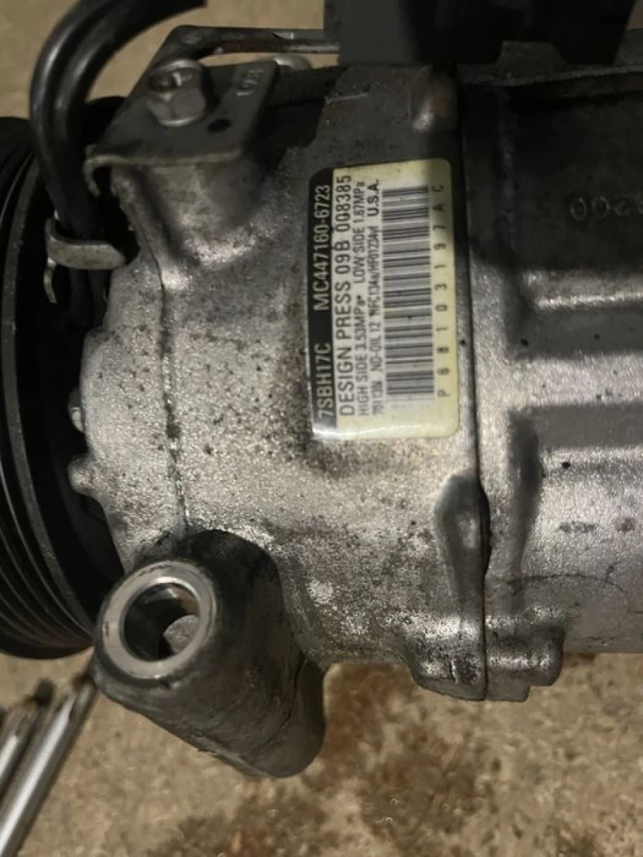 Компрессор кондиционера jeep cherokee kl 2.4 2019 2020 2021
