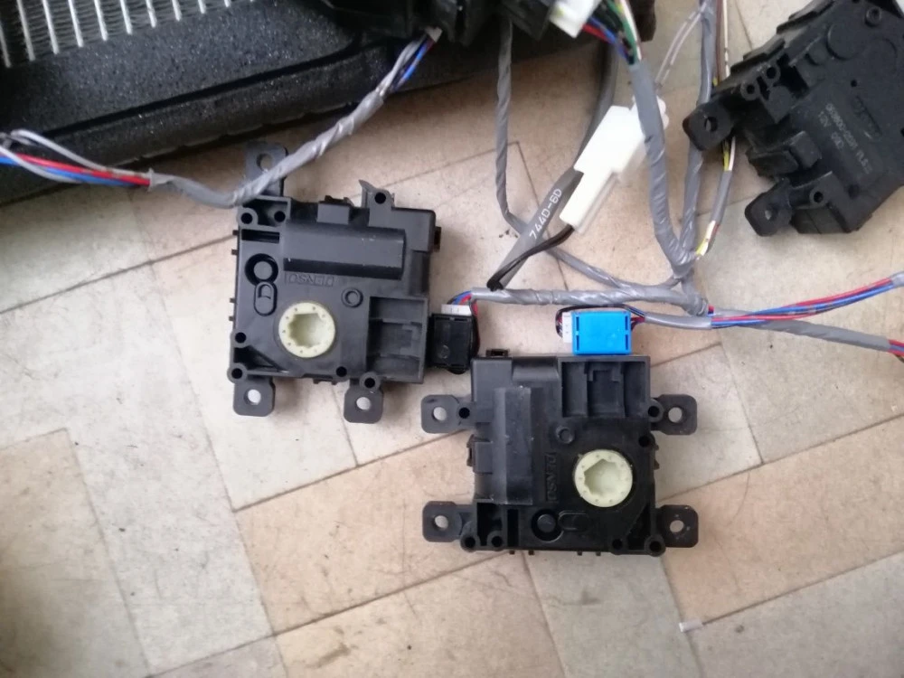 Запчасти печки салона Toyota Camry Rav 4 Arius Corolla, Lexus RX
