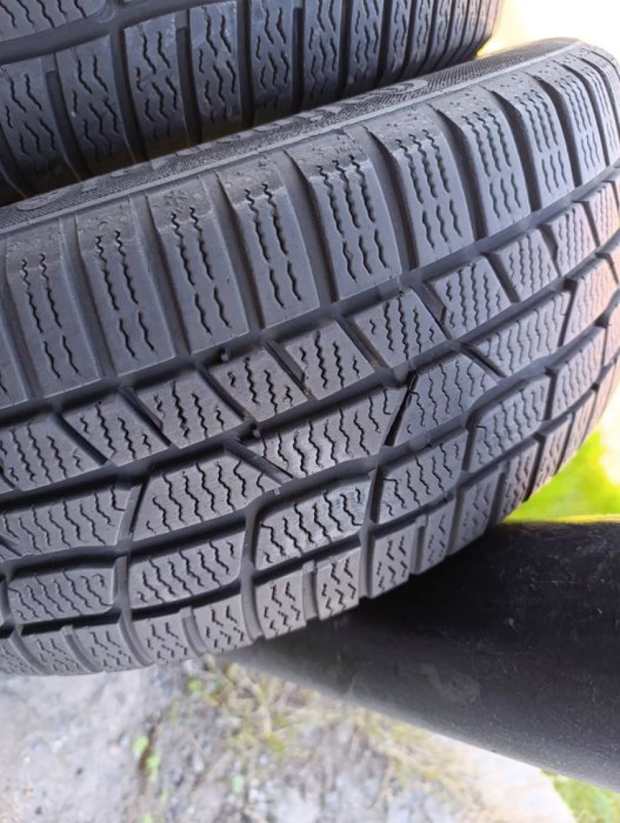 Зимові шини Continental 205/50 R17 резина Р17