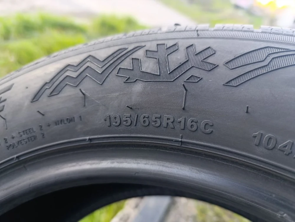 Зимові шини GT Radial 195/65 R16C резина цешка Р16 С