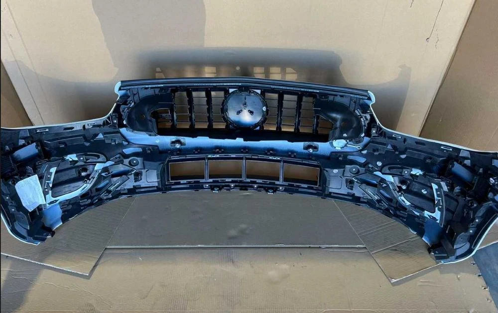 Mercedes-Benz E53 AMG бампер
