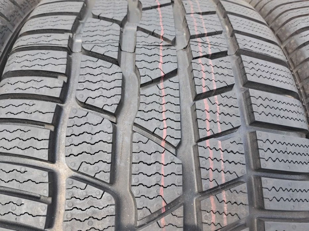 Резина зима Continental 255/45 R17 TS830P MO