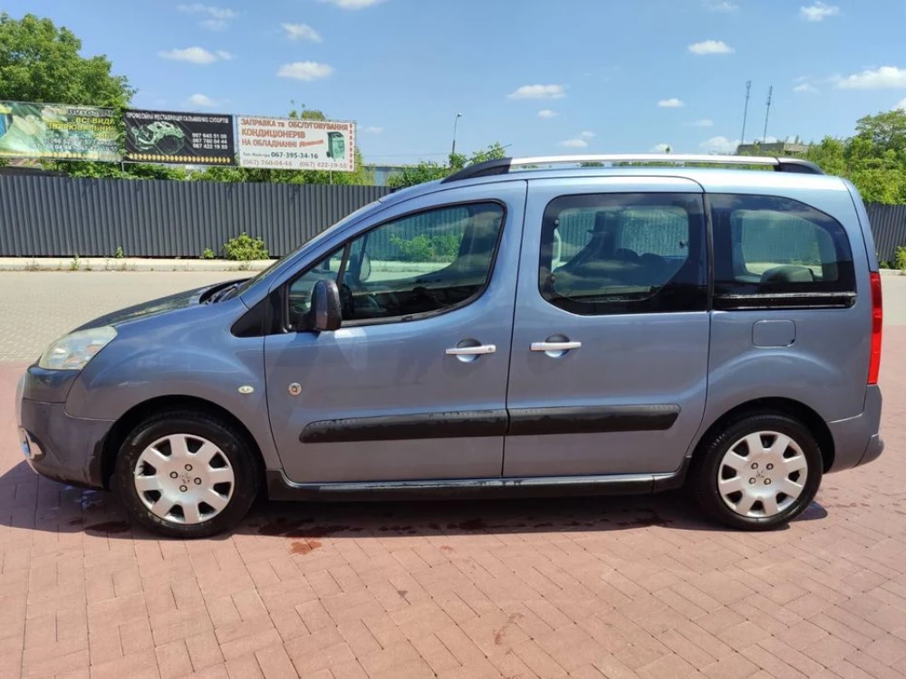 Салон в зборі Сиденье Пежо Партнер Ситроен Берлинго  Berlingo В9 08-16