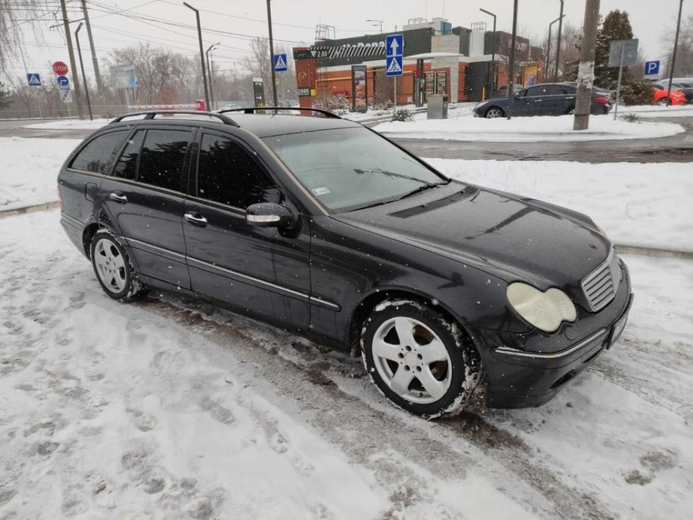 Бампер крило скло цапфа ричаг важіль Mercedes C-Class W203 Розбірка