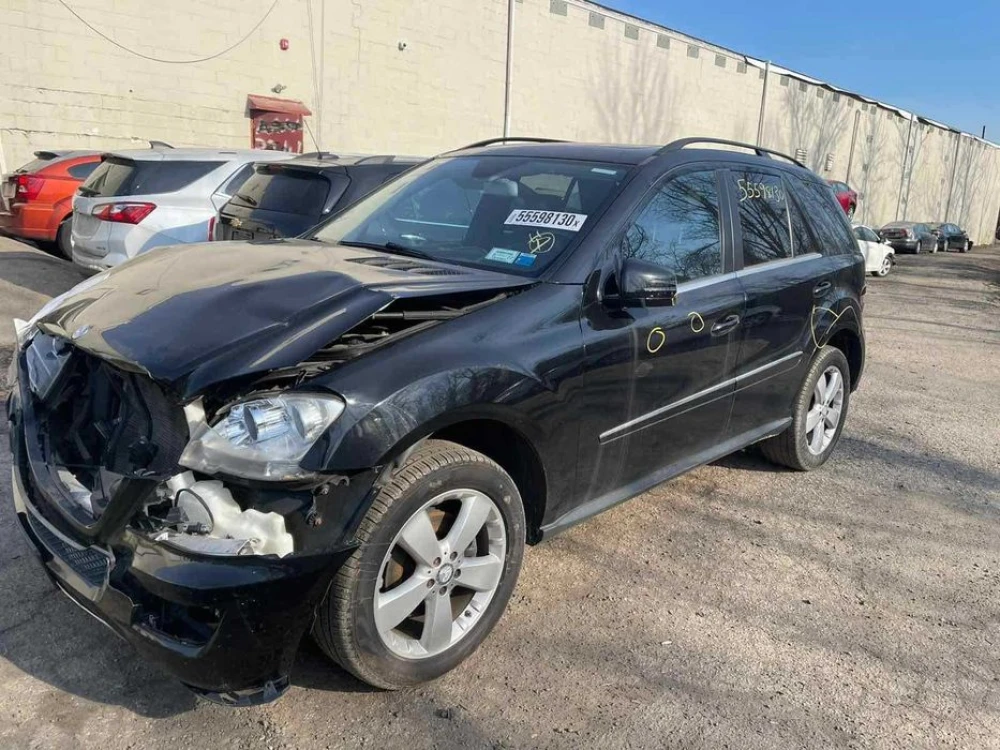 Радиатор основной охлаждения двигателя Mercedes ML350 Разборка