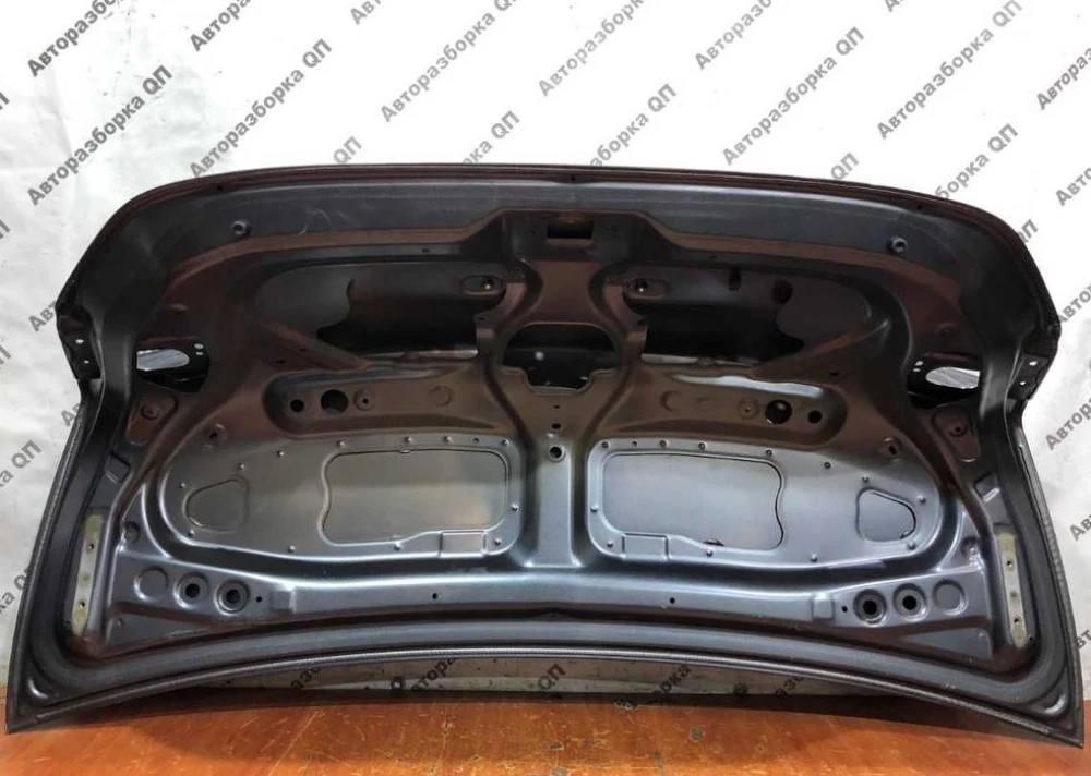 Крышка багажника (ляда) Toyota Camry 50. Разборка Toyota Camry 50