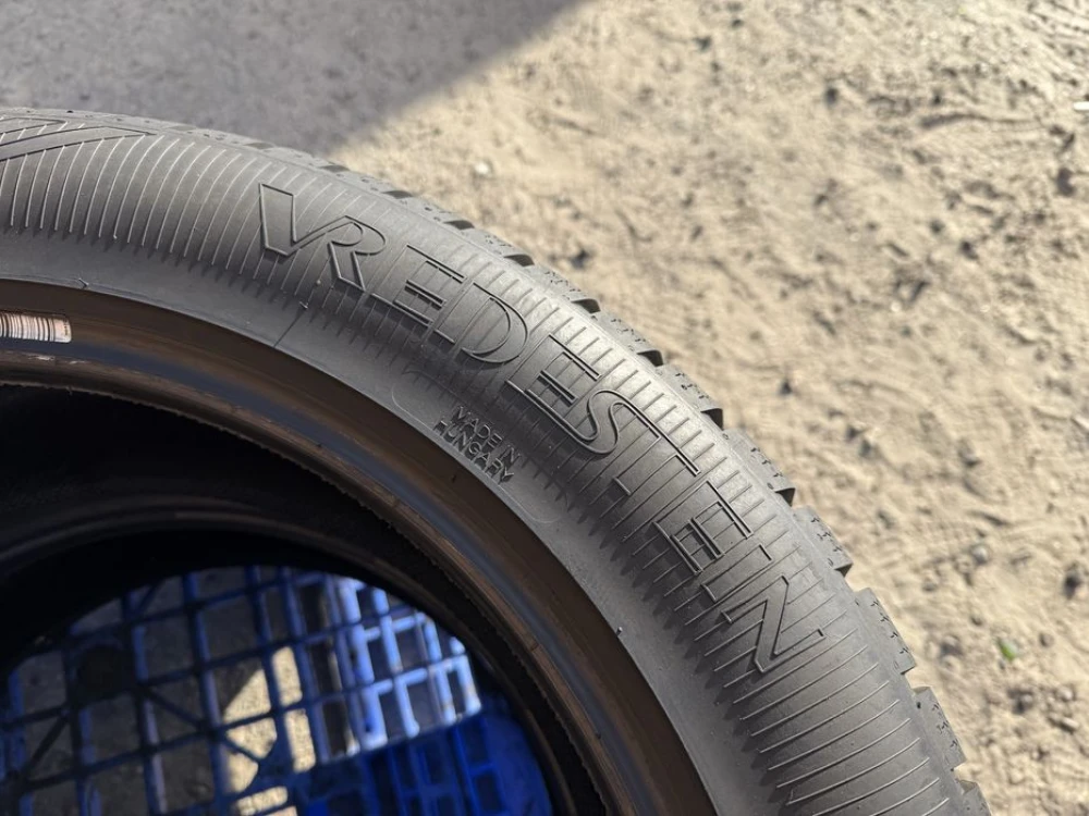 235/50 r19 Vredeshtein Quatrac Pro Резина всесезоннная