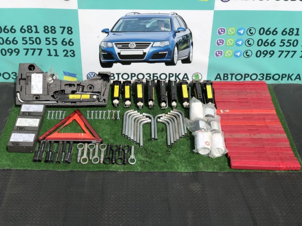 аварийный знак домкрат балонный ключ буксировочный крюк passat b6