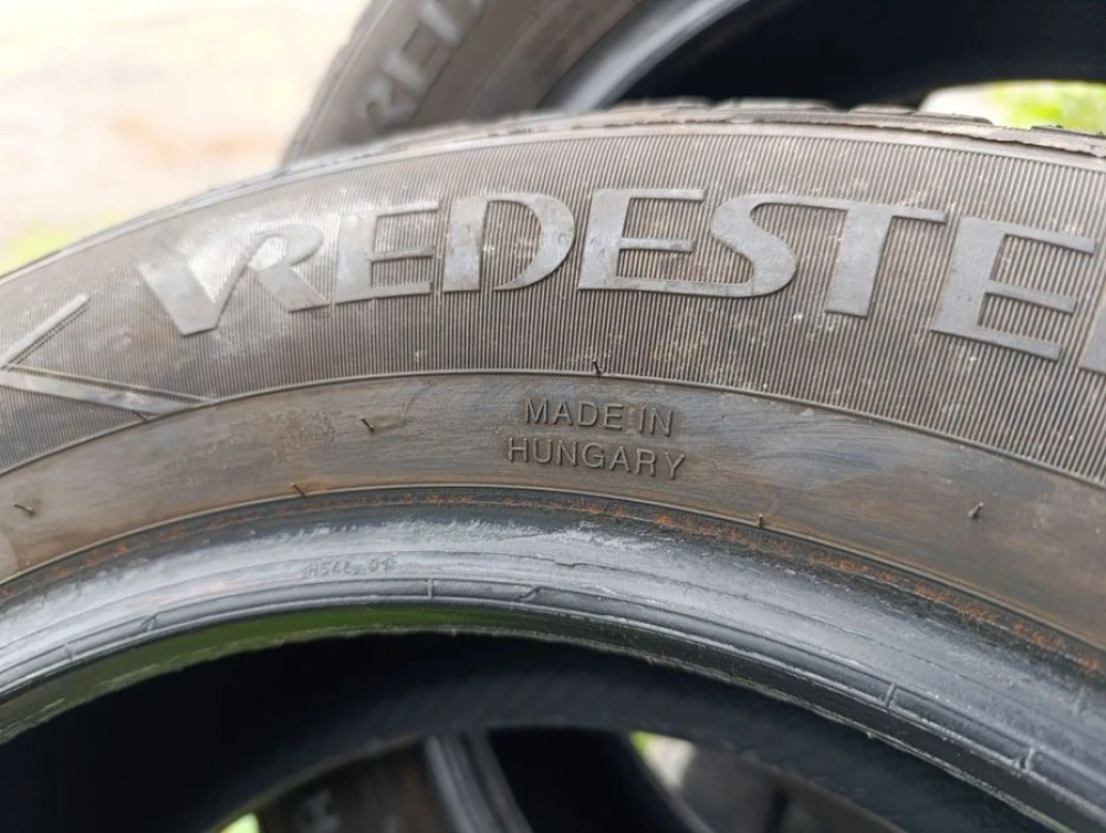 Практично нові зимові шини Vredestein 185/65 R15 резина Р15