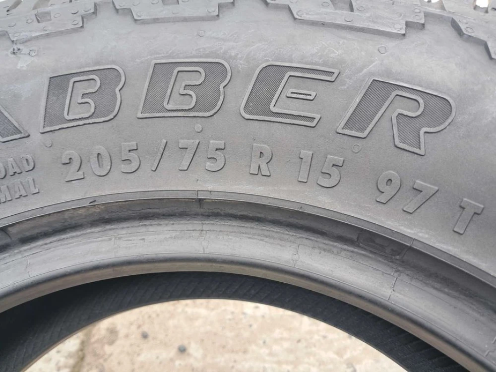 Резина 85% протектор General 205/75 R15 Grabber AT
