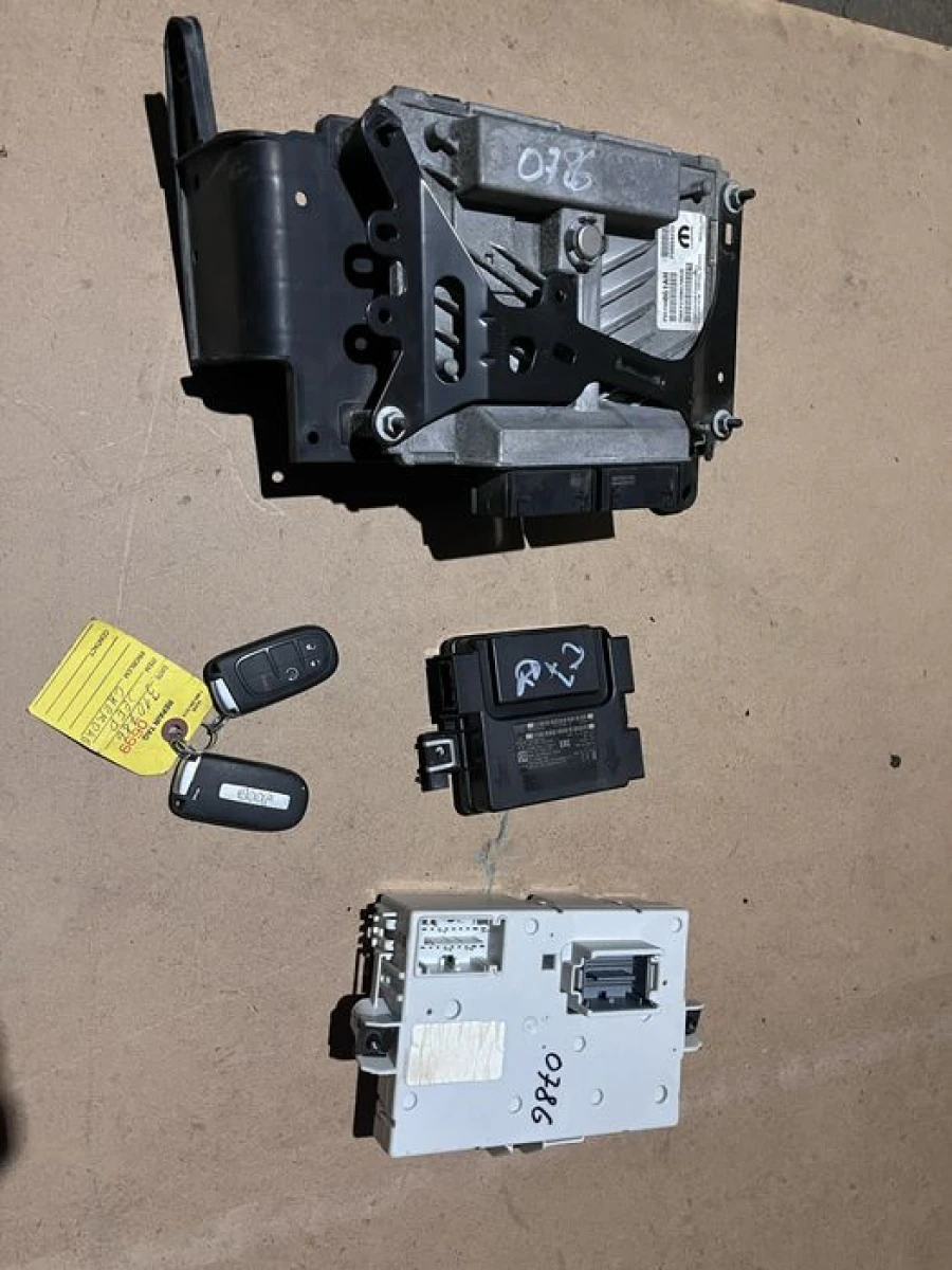 Комплект блоків комплект блоков jeep cherokee kl 2.0 bsm hab