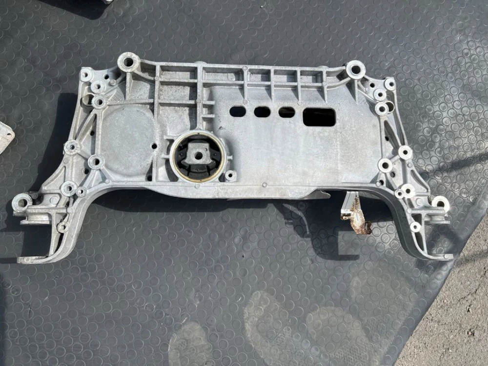 подрамник passat b6 балка пассат б6 пасат golf 5 skoda a5