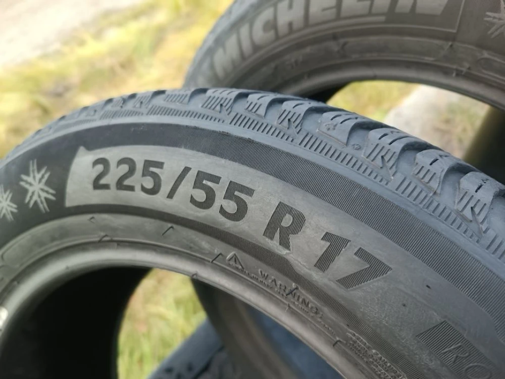 Зимові шини Michelin 225/55 R17 резина Р17