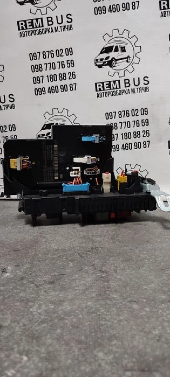 Блок запобіжників MB W212 5DK01102315