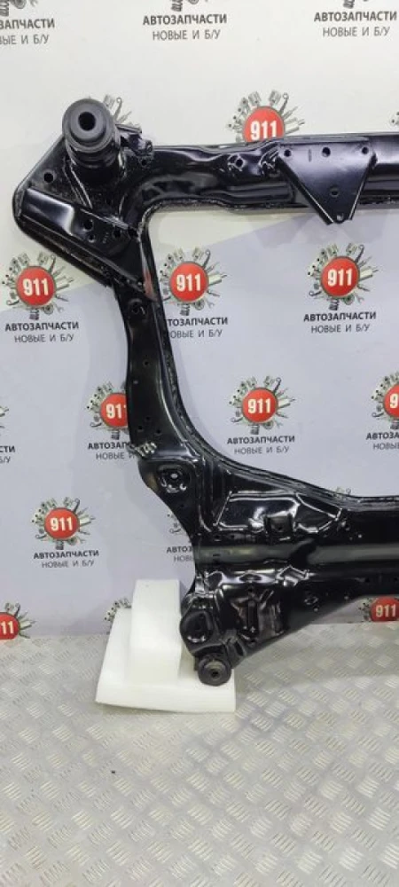 Підрамник повного приводу AWD на infiniti qx60 Nissan pathfinder R52