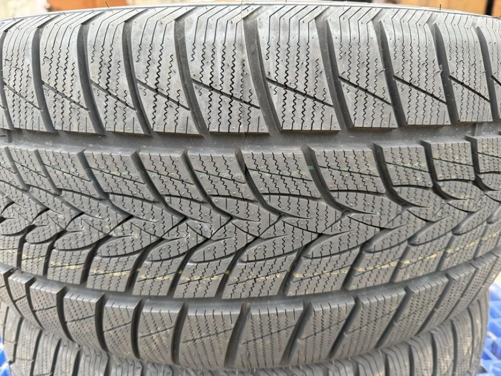 255/40 r20 Imperial SnowDragon UHP НОВАЯ Резина зимняя