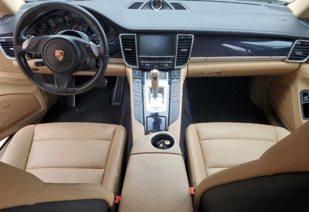 Porsche Panamera кузов, запчастини