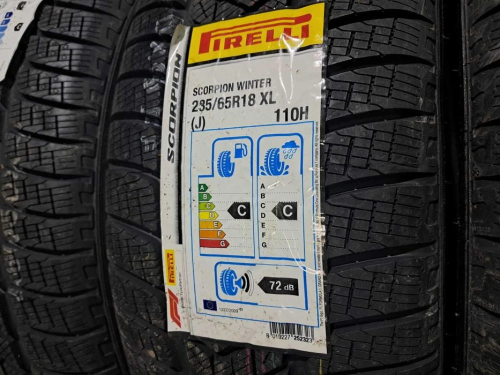 Резина зима НОВА Pirelli 235/65 R18 Scorpion Winter (J)  Great Britain