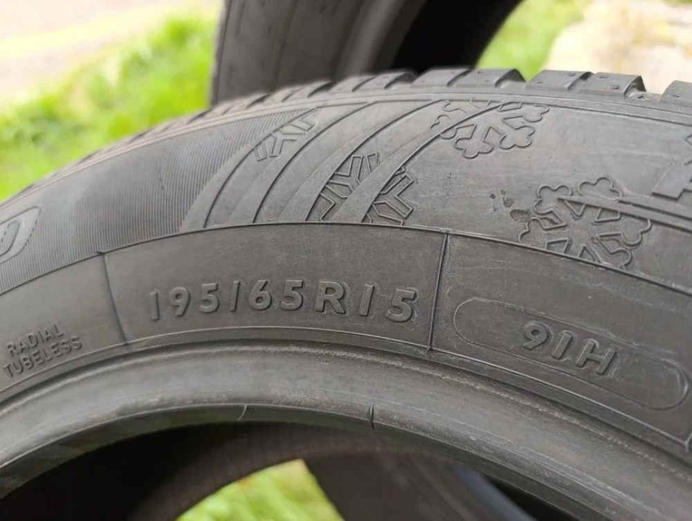 Зимові шини Dunlop 195/65 R15 резина Р15