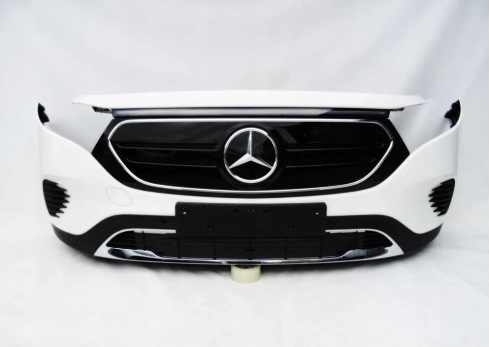 Бампер передний Mercedes Benz EQA W243 AMG