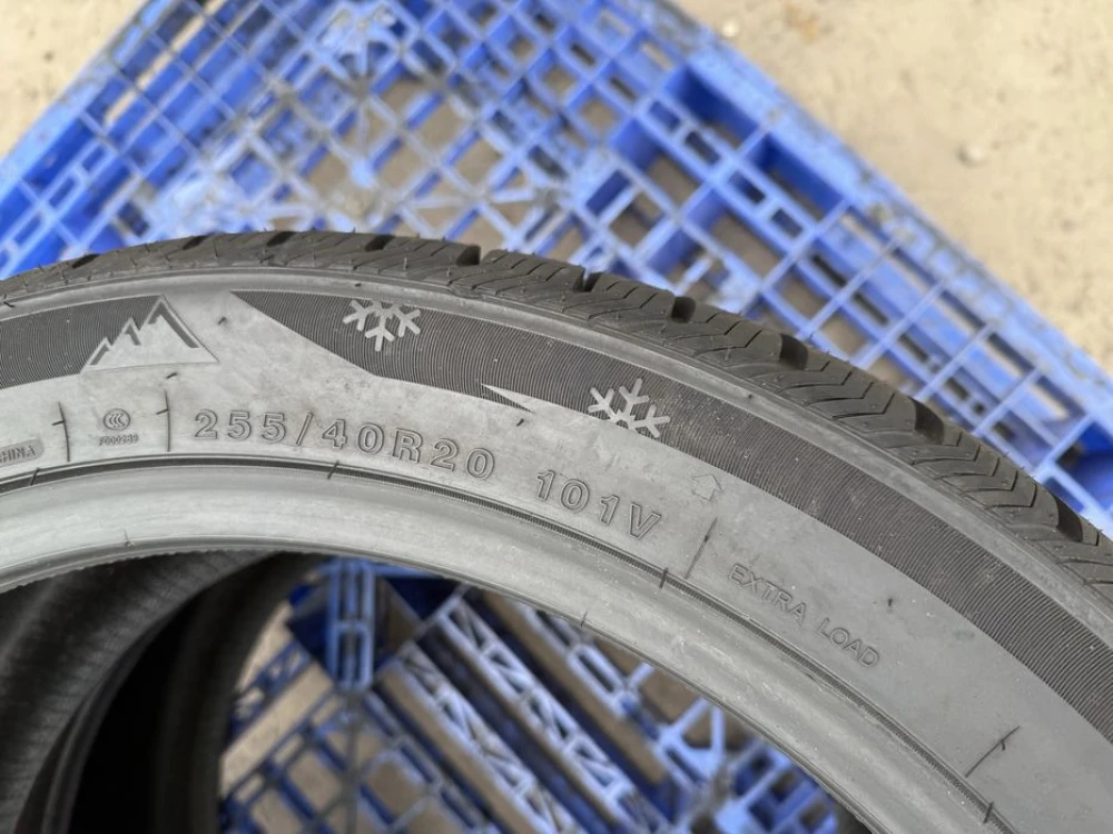 255/40 r20 Imperial SnowDragon UHP НОВАЯ Резина зимняя