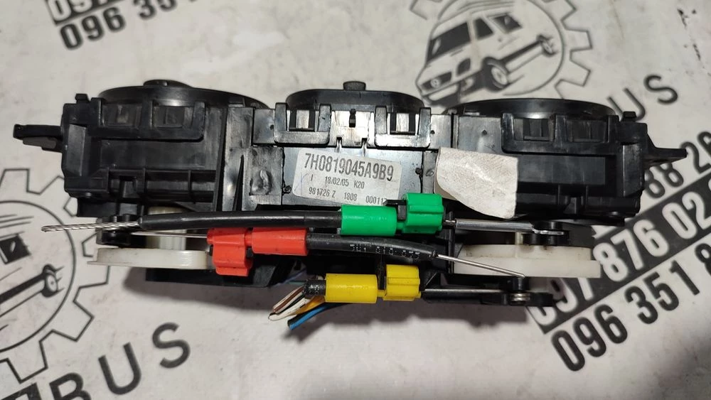 Блок управління клімат-контроль VW T5 7H0819045A