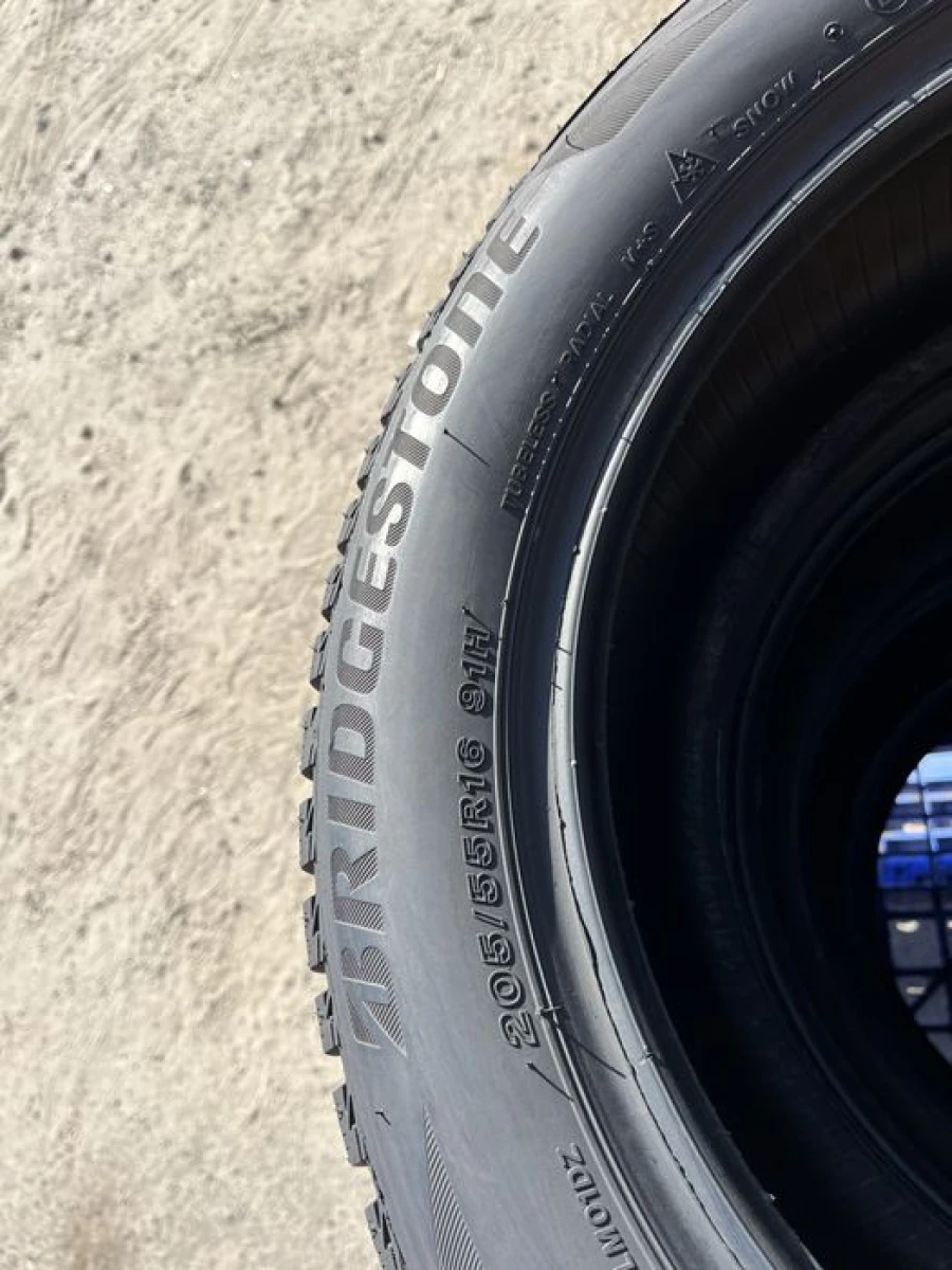 205/55 r16 Bridgestone Blizzak LM001 Резина зимняя